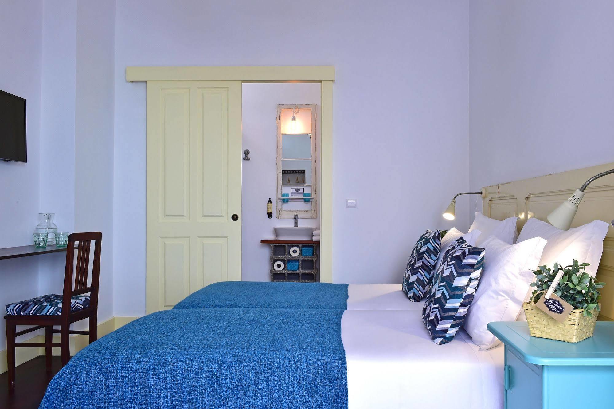 Mercearia D'Alegria Boutique B&B Peniche Exterior foto